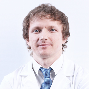 Аскеров Рустам Назимович (челюстно-лицевой хирург, хирург-имплантолог)